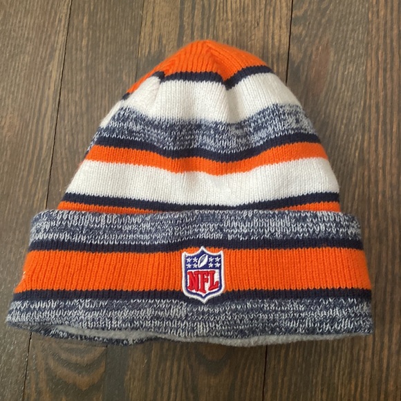 New Era NFL Denver Broncos Beanie - Picture 2 of 4